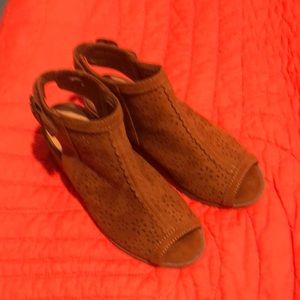 Little girls sandals